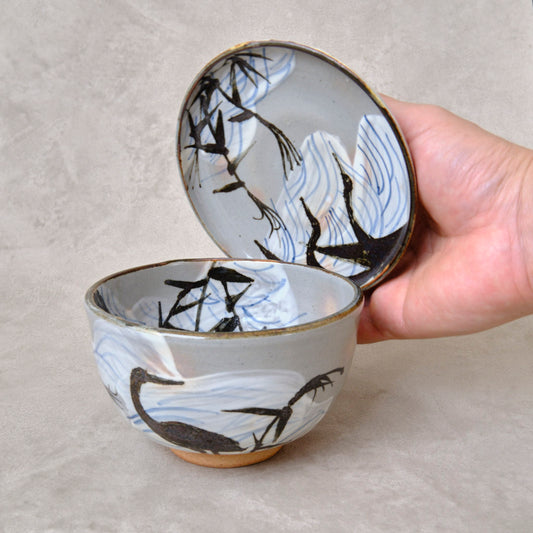 銹絵染付蓋付碗 葦鶴紋 ・還元焼成(清水焼・乾山写) | 宮本 博