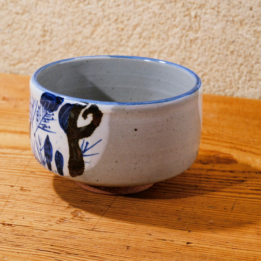 銹絵染付茶碗 春草図(清水焼・乾山写)*箱なし | 宮本 博