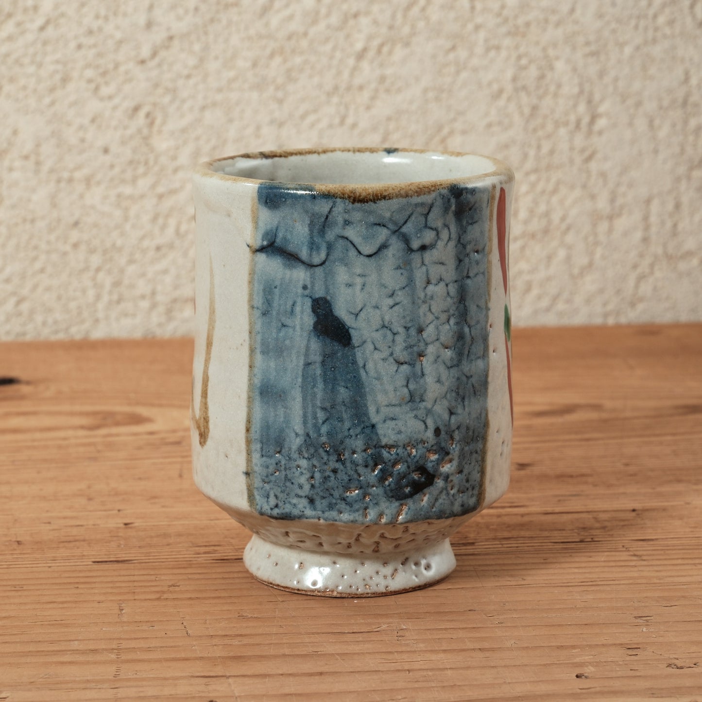 湯呑み 大 鉄絵・赤絵 唐草文 - 益子焼 - 01 | 松原 直之