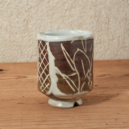 湯呑み 大 鉄絵 唐草文 - 益子焼 - 02 | 松原 直之