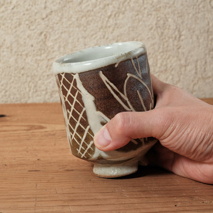 湯呑み 大 鉄絵 唐草文 - 益子焼 - 02 | 松原 直之