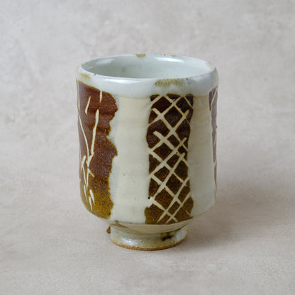 湯呑み 大 鉄絵 唐草文 - 益子焼 - 02 | 松原 直之