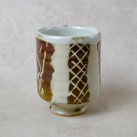 湯呑み 大 鉄絵 唐草文 - 益子焼 - 02 | 松原 直之