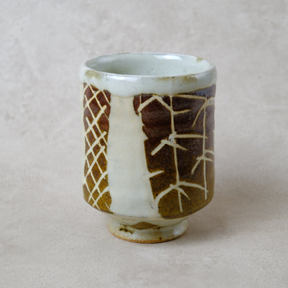 湯呑み 大 鉄絵 唐草文 - 益子焼 - 02 | 松原 直之