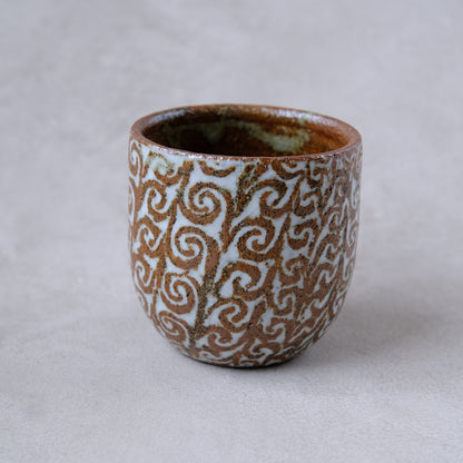 湯呑み小 象嵌唐草文 - 益子焼 - 01 | 松原 直之