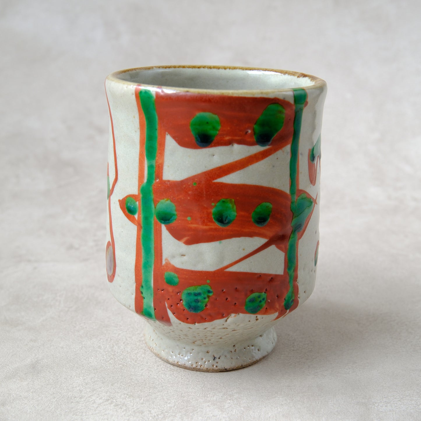 湯呑み 大 鉄絵・赤絵 唐草文 - 益子焼 - 02 | 松原 直之