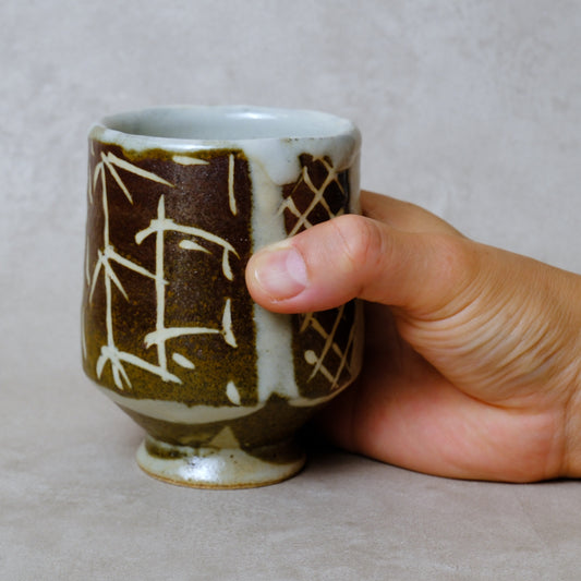 湯呑み 大 鉄絵 唐草文 - 益子焼 - 01 | 松原 直之